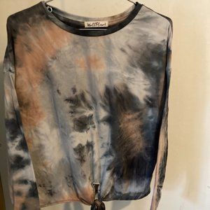 Long Sleeve Cropped Tie Front Tie Die Top